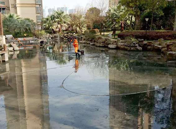 濉溪景观池淤泥清理