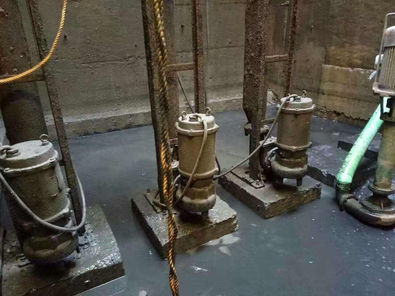 濉溪污水池清理